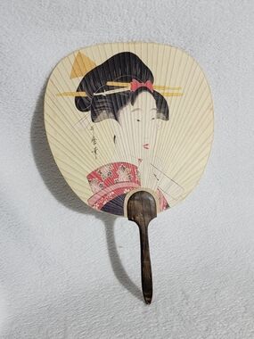 Vintage Japanese Hand Fan with Geisha Illustration - Cream & Black